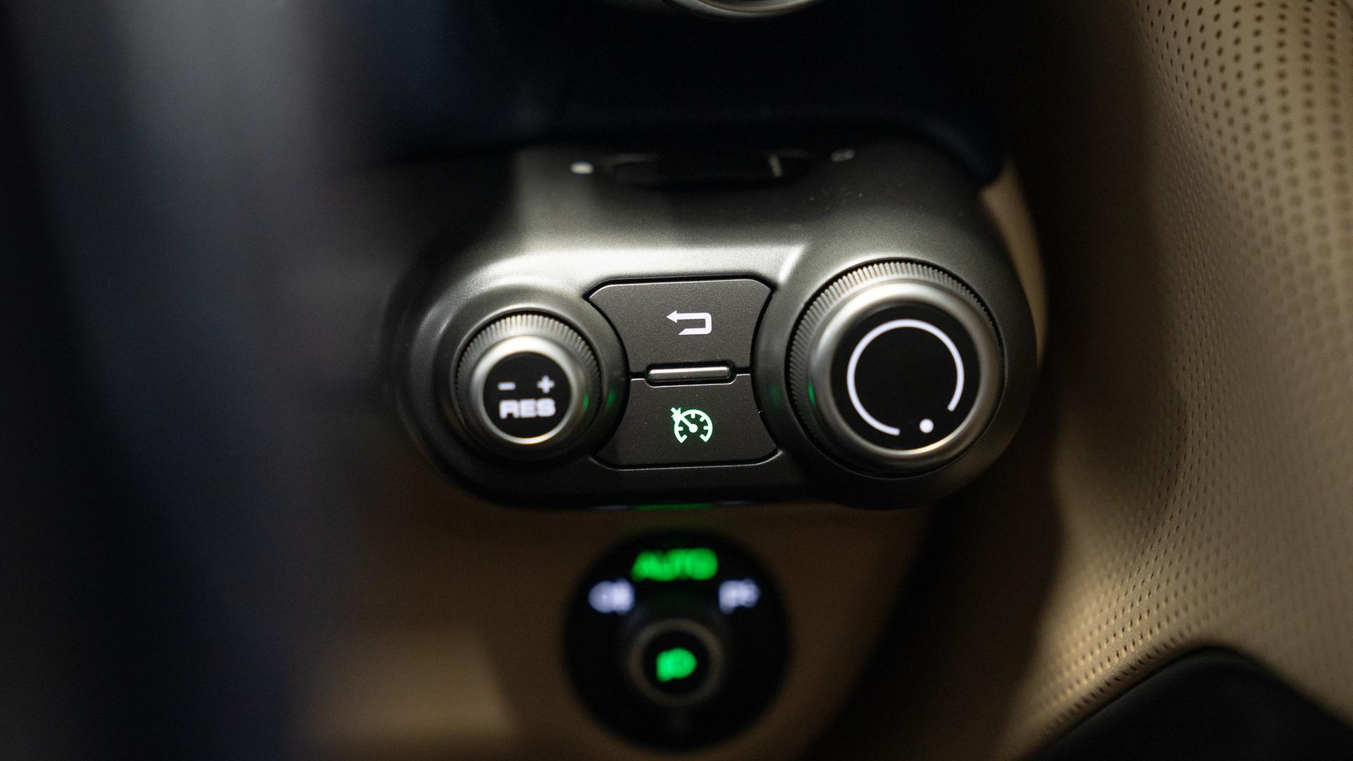 Ferrari 812 Photo 0c82a543-5324-4726-b333-011aecf2566e.jpg