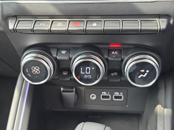 Renault Clio Photo 18