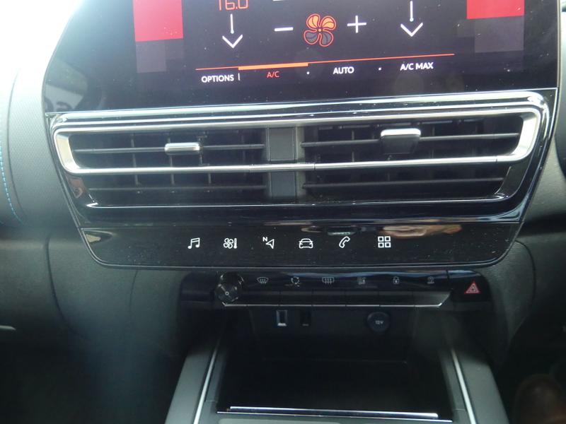 Citroen C5 Aircross Photo 0c8a3b0e-f519-4cda-86a2-a46b0e53c813.jpg