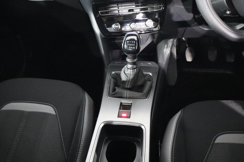 Vauxhall Mokka Photo 0c8ca581-63ef-49b4-bd32-de33724ffd72.jpg