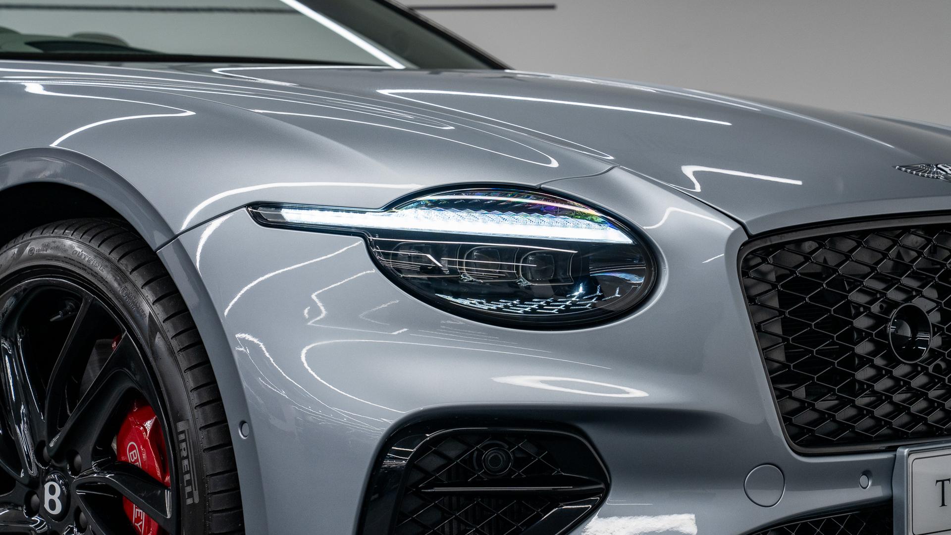 Bentley Continental Photo 0c8e4ff4-8023-4829-a512-8167ed3874b5.jpg
