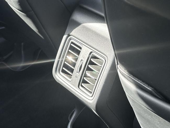 Honda HR-V Photo 0c9a2d43-e033-4b8c-8d63-ea19e95477d3.jpg