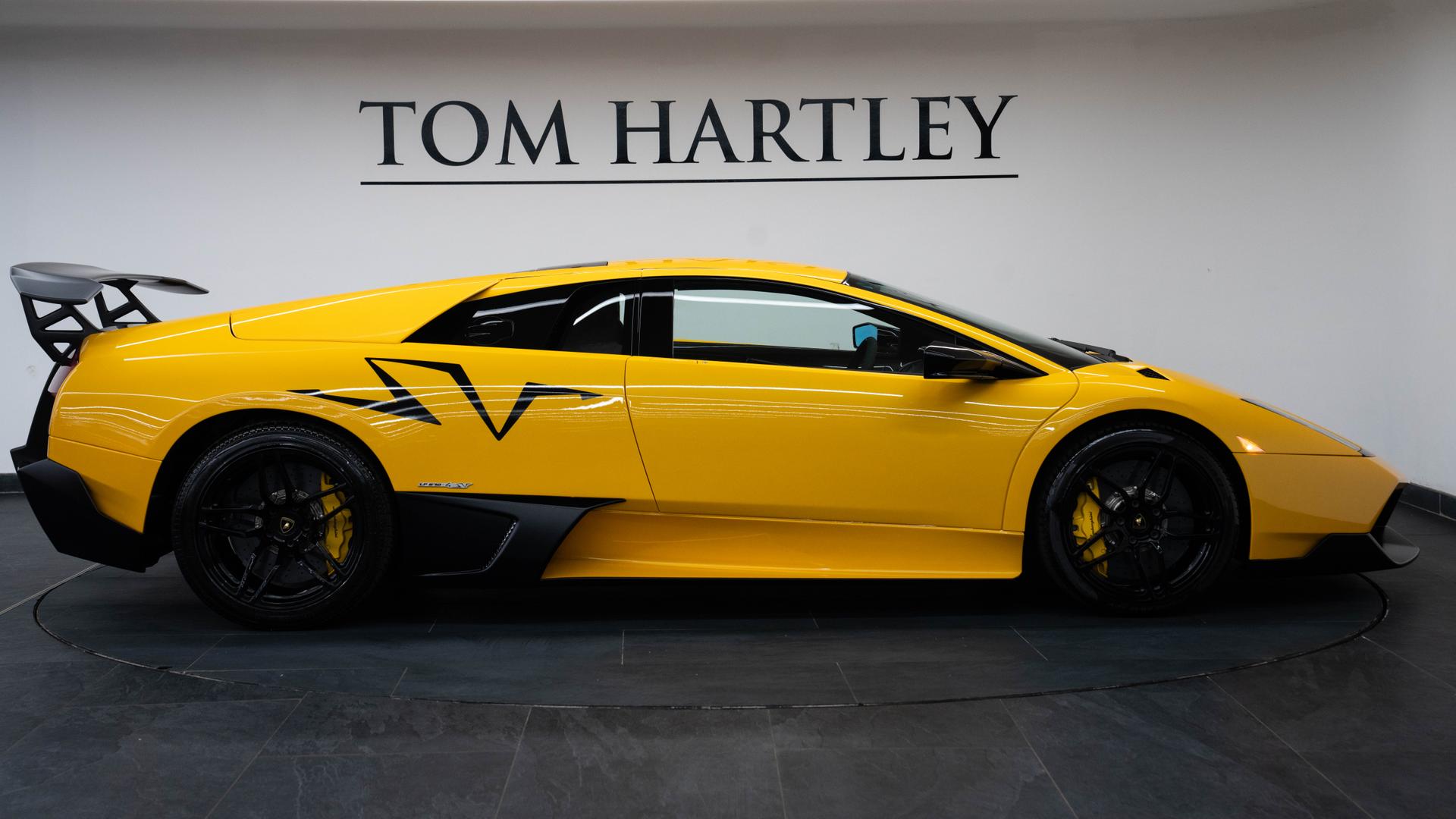 LAMBORGHINI Murcielago Photo 0c9fd148-8fc0-47b0-ba16-80829c0deae2.jpg