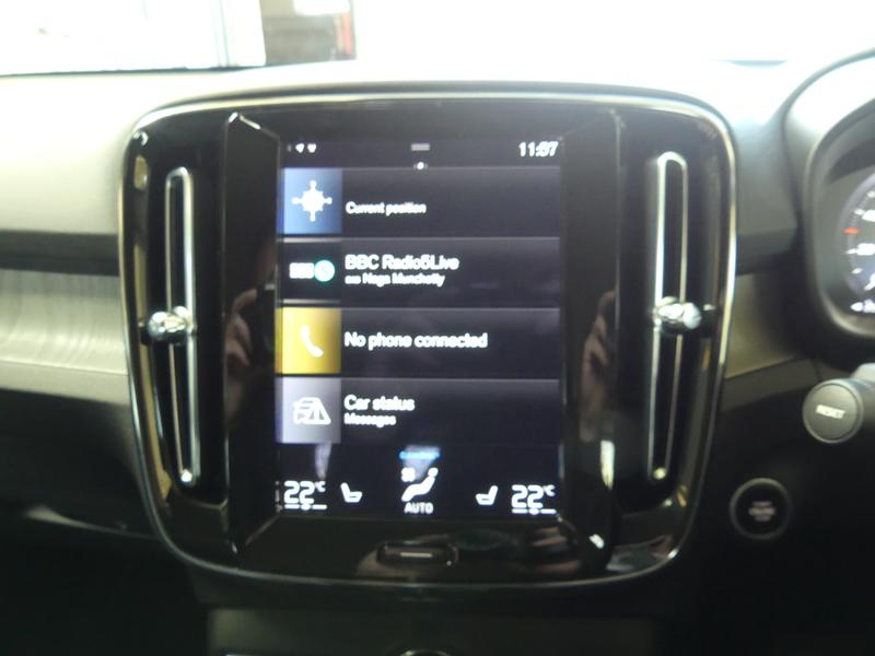 Volvo XC40 Photo 0ca187b4-bfa9-4ce7-97f5-de71f6abeda4.jpg