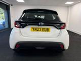 Toyota Yaris Photo 8