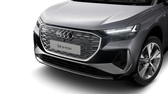 AUDI Q4 SUV Photo 2
