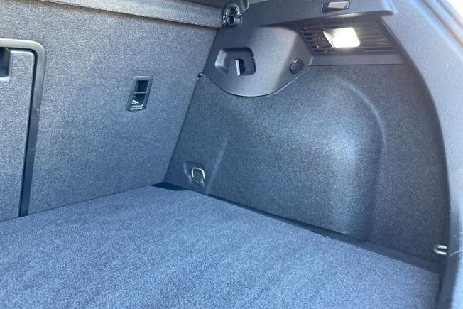 Volkswagen Golf Photo 22
