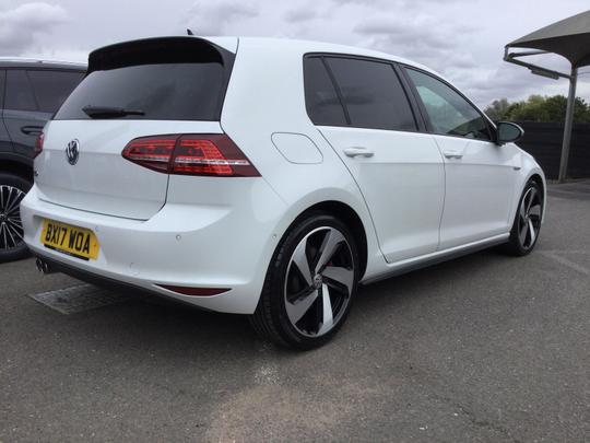 Volkswagen Golf Photo 0cbddf30-1913-4579-8c36-394039ded1b4.jpg