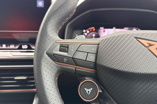 CUPRA Formentor Photo 16