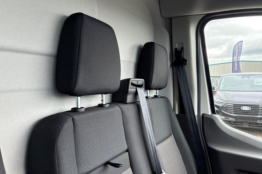 Ford TRANSIT Photo 0cc36b78-0736-4f92-8c31-b19cb326c83a.jpg