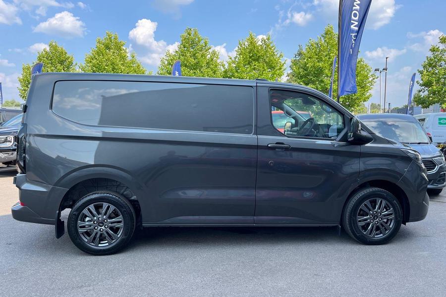 Ford TRANSIT CUSTOM Photo 0cc6e23c-e530-4e9b-84fb-84547c2d1e2a.jpg