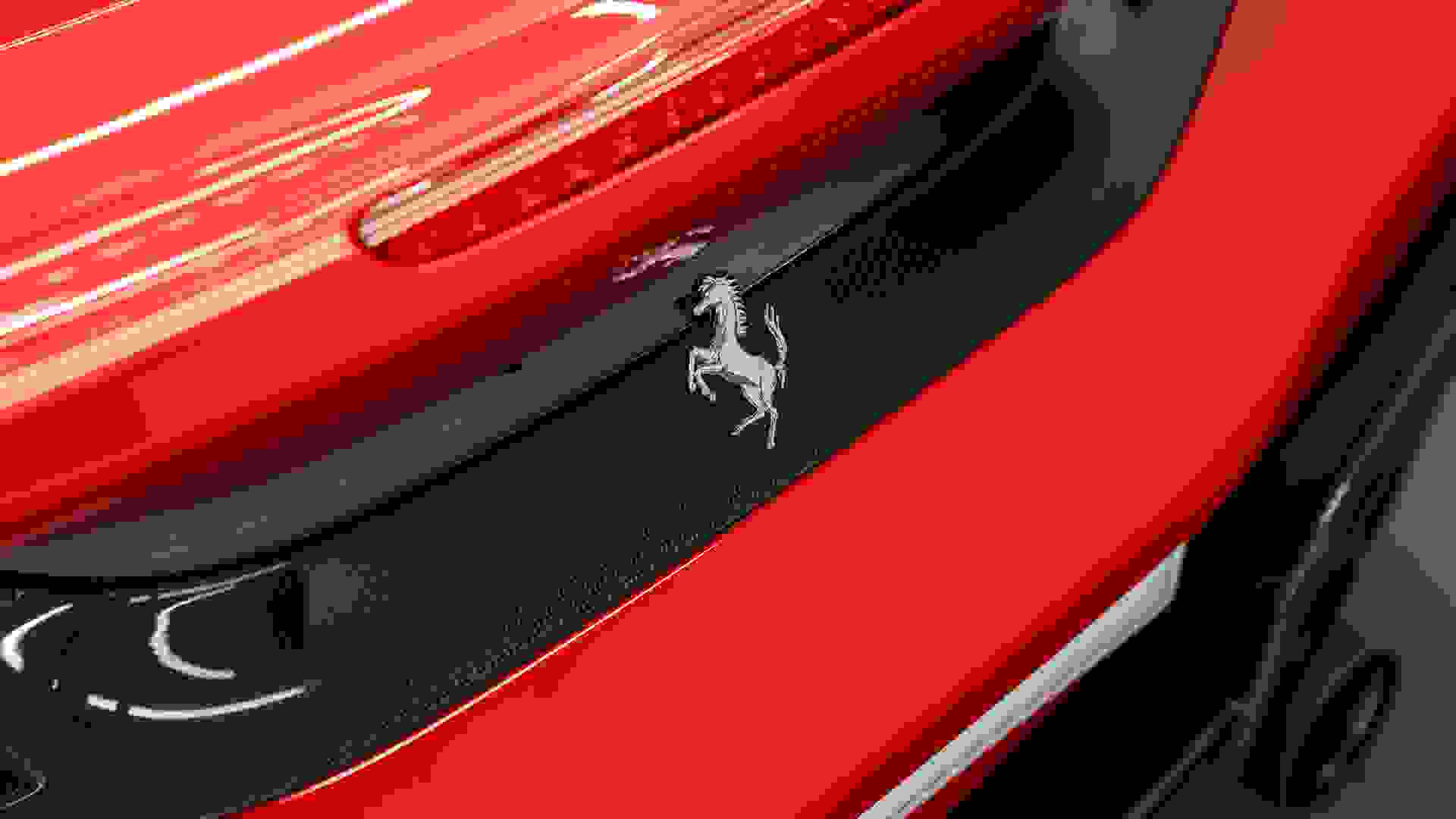 Ferrari 488 Photo 0cc9d1c4-132a-4c05-84e0-454892cc1fbe.jpg