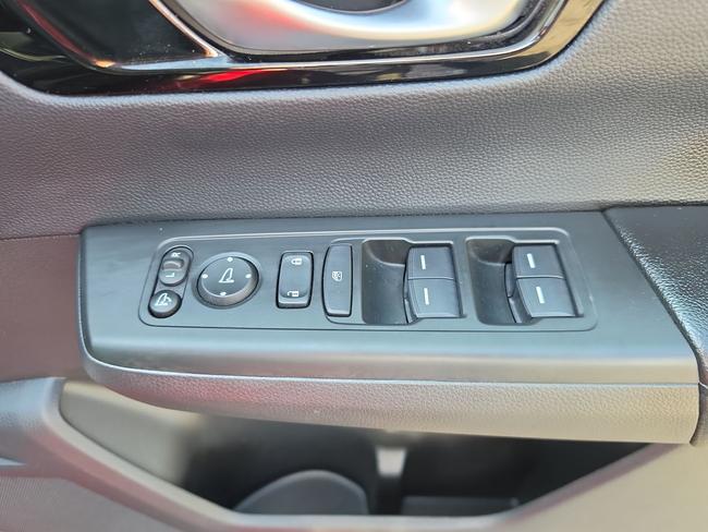 Honda CR-V Photo 0cd0623e-bf0b-4365-a5bb-8121a71f2926.jpg