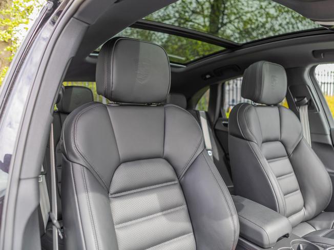 PORSCHE Macan Photo 10