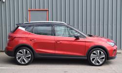 SEAT ARONA Photo 1