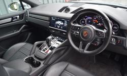 Porsche CAYENNE Photo 2