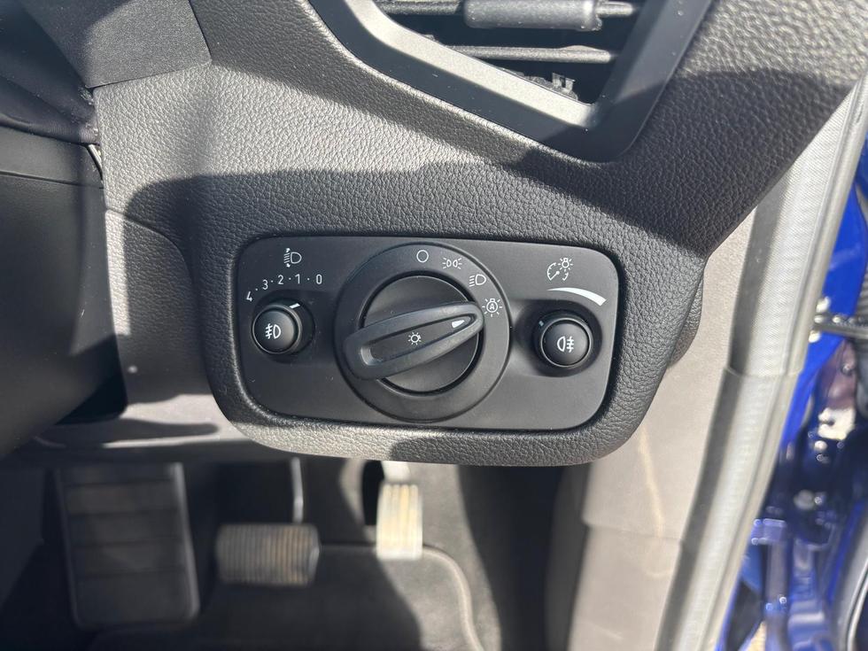 Ford C-Max Photo 0cfeab61-f8d5-42a8-8586-92f19e81a296.JPG