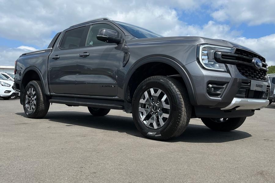 Ford RANGER Photo 0d10e3e5-3ef5-4c84-9e99-94d28b22e018.jpg