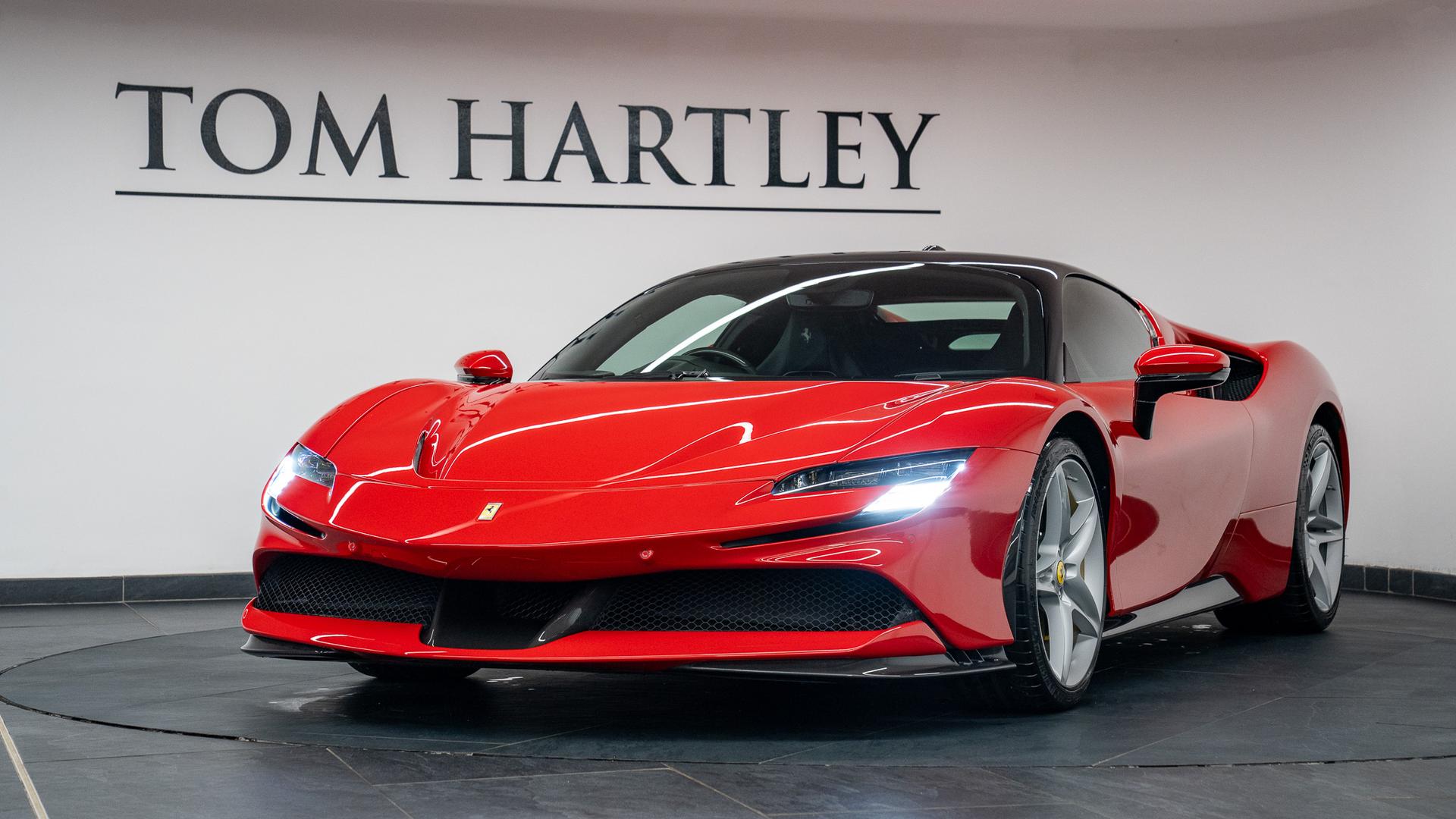 Ferrari SF90 Photo 0d1fc609-dfd8-41b8-9cb8-b02d5b792e7f.jpg