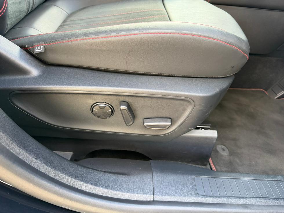 Ford Kuga Photo 0d21c53c-6448-47c8-9602-12b8b00e0e52.JPEG