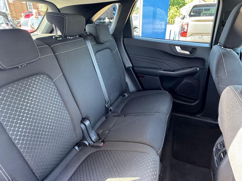 Ford Kuga Photo 0d25e680-28ad-4079-8fce-bcd1e11bafeb.jpeg