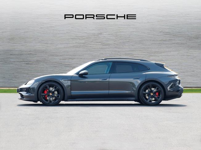 Porsche Taycan Photo 5