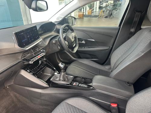 Peugeot 208 Photo 0d512336-7b91-42dc-b5c0-e3bcc670c34b.jpeg
