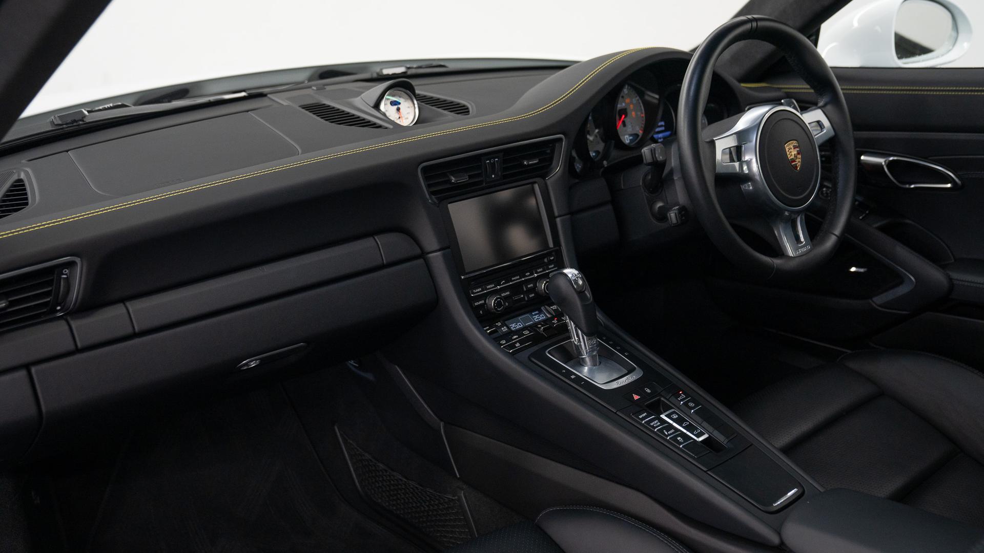 Porsche 911 Photo 0d52fe8f-0593-47fa-be5d-a8c27045e3a2.jpg