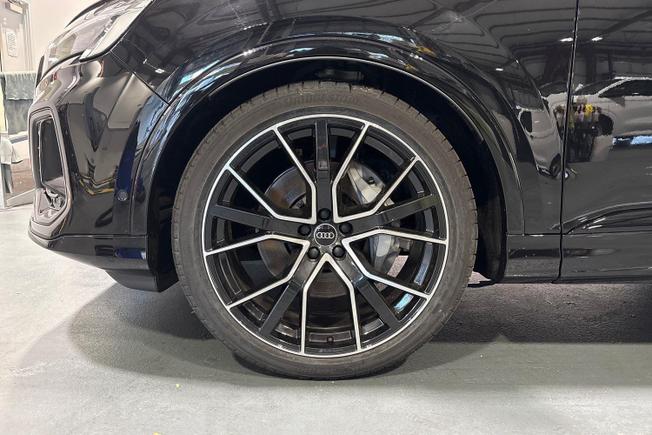 AUDI  Q7 Photo 5