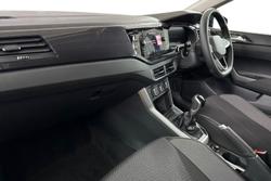 VOLKSWAGEN Polo Photo 2