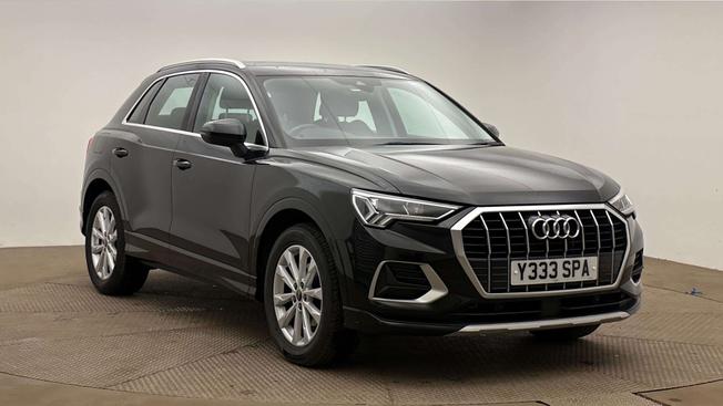 Audi Q3 Photo 1