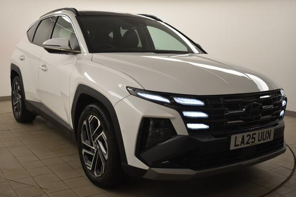 Used 2025 Hyundai TUCSON 1.6T Ultimate 5dr White at SERE Motors