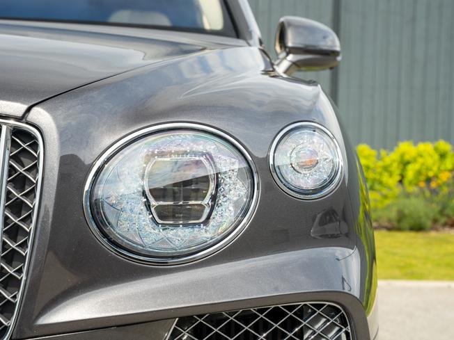 BENTLEY Bentayga Photo 41