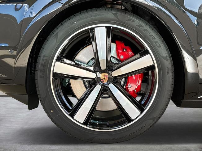 Porsche Cayenne Photo 9