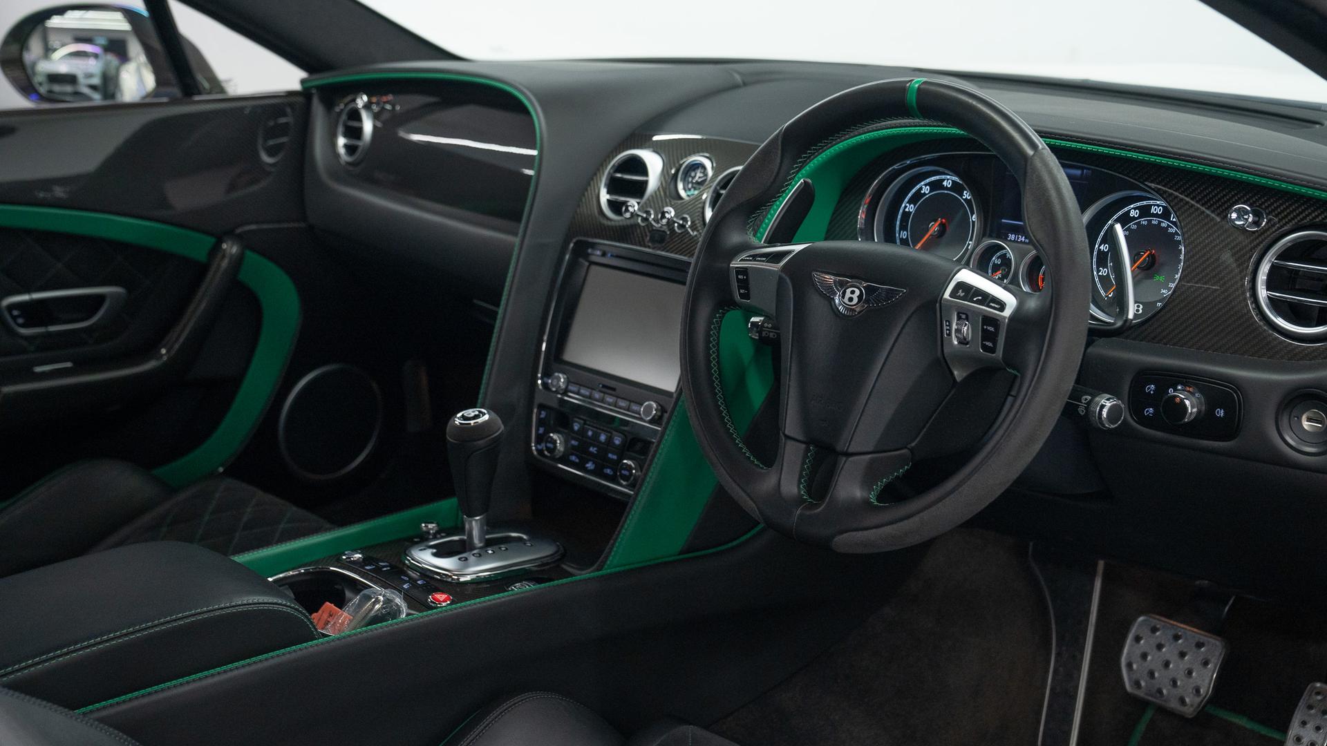 Bentley CONTINENTAL Photo 0da86198-b63a-4d30-8190-df389dafd600.jpg