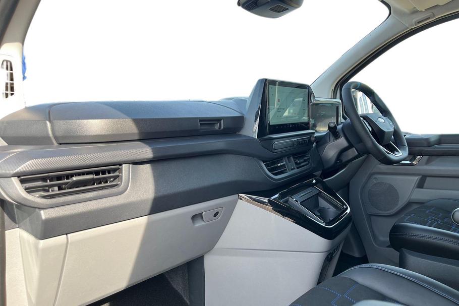 Used Ford TRANSIT CUSTOM L1DCIVMSRT10 4