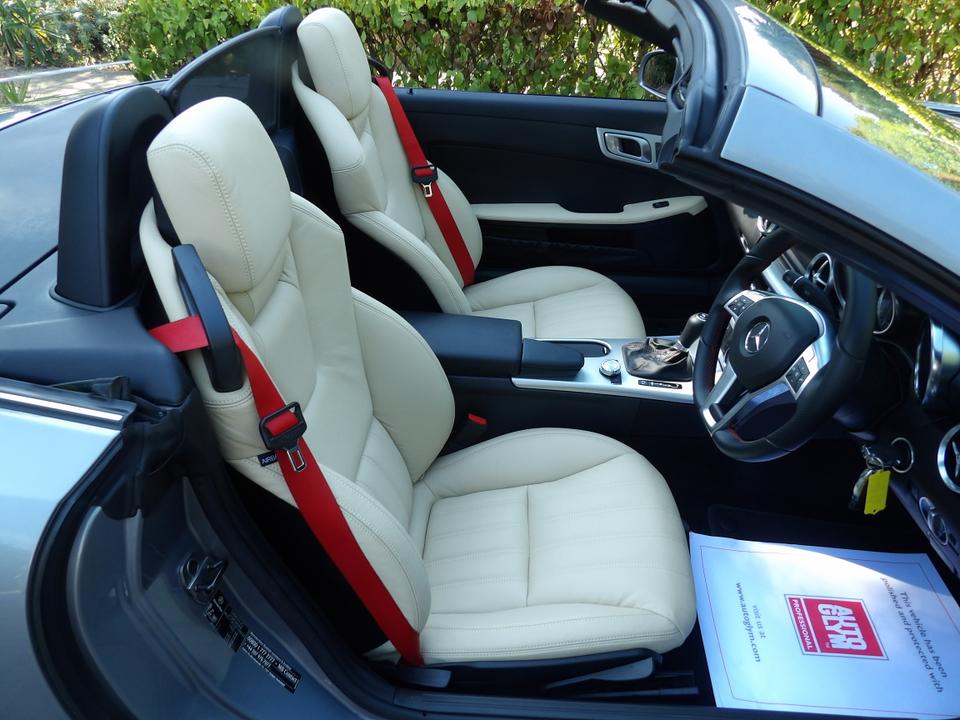 Used Mercedes-Benz SLK YF64CFY 9