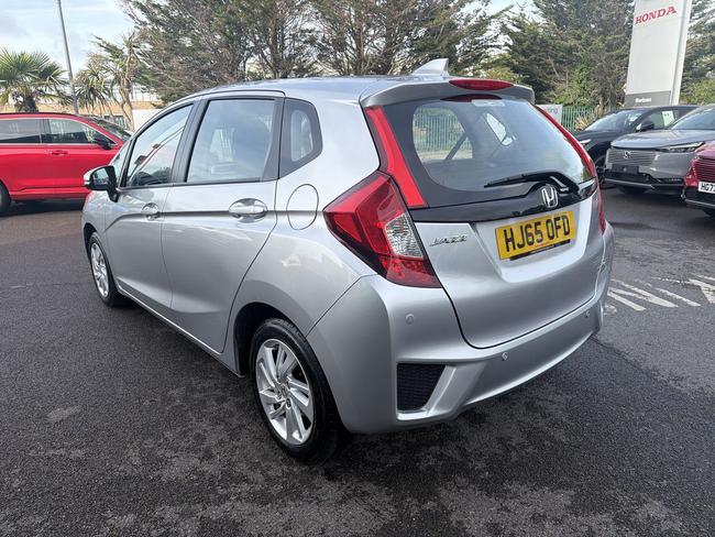 Honda Jazz Photo 0dcf66f2-cced-4f04-83eb-8254039dcd74.jpg