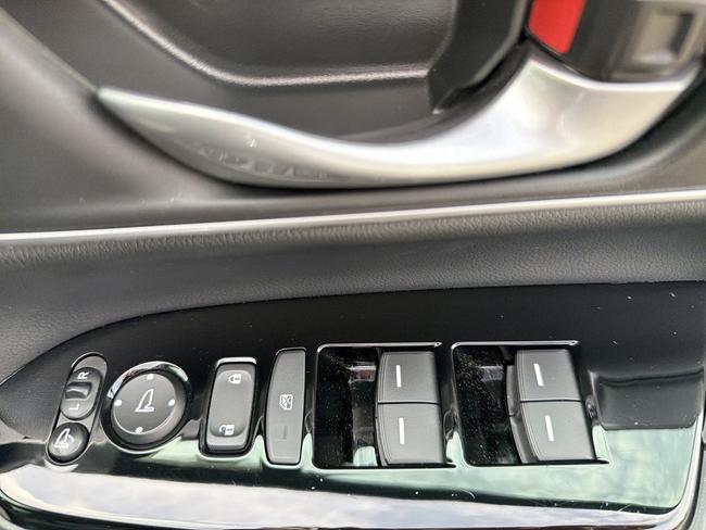 Honda CR-V Photo 0df29586-c91a-430f-9ae1-3ad529a4e621.jpg