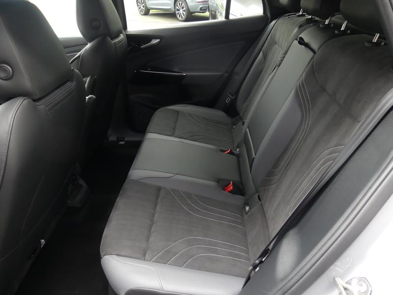 Volkswagen ID.4 Photo 0e0021a7-4955-479f-b072-0886fa8eb0e7.jpg
