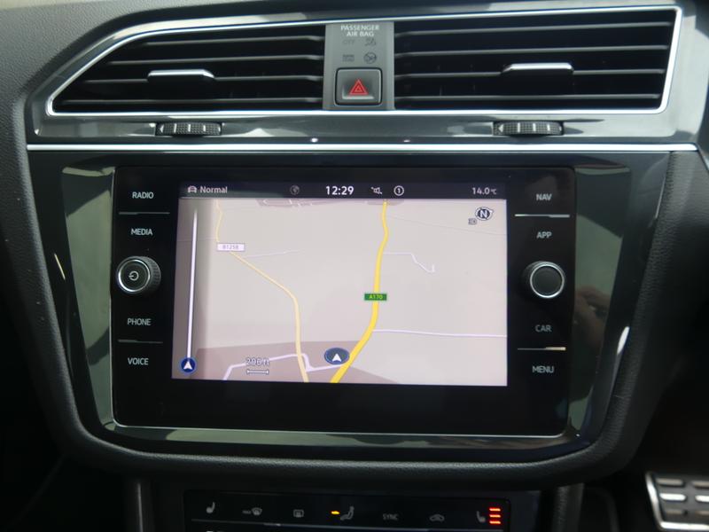 Volkswagen Tiguan Photo 0e15b4de-0586-4518-9287-c3943c379cef.jpg