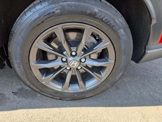 Honda CR-V Photo 0e172545-f3d3-4b6a-866d-2e423f23fb0f.jpg