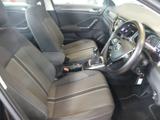 Volkswagen T-Roc Photo 15