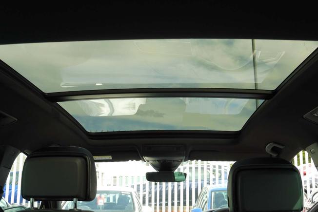 VOLKSWAGEN Tiguan Photo 44