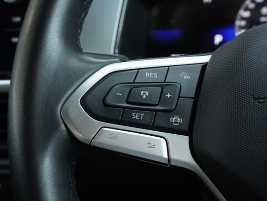 Volkswagen T-Roc Photo 0e2fde97-c2b6-4758-8651-4d0cabf7271c.jpg