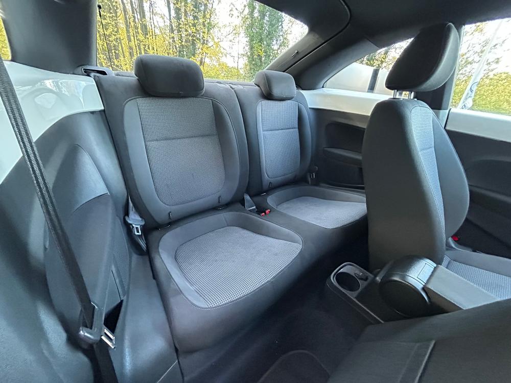 Used Volkswagen Beetle LF62UXY 13