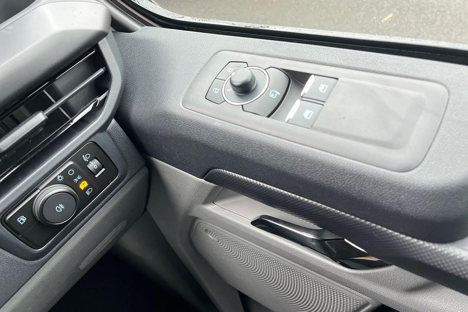 Used Ford TRANSIT CUSTOM L1DCIVPHEV06 8