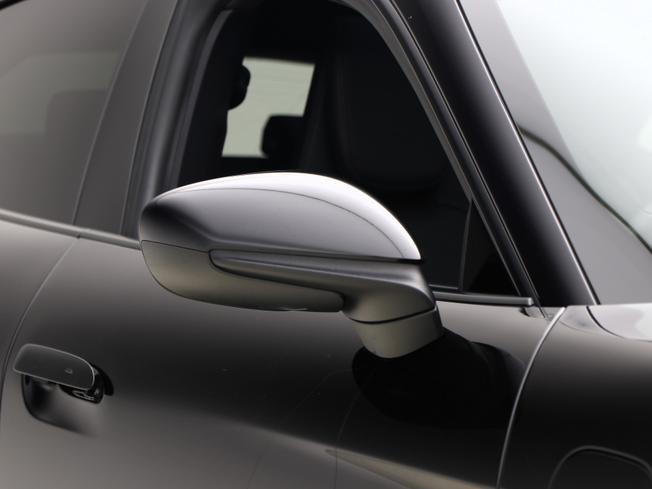 PORSCHE Taycan Photo 12