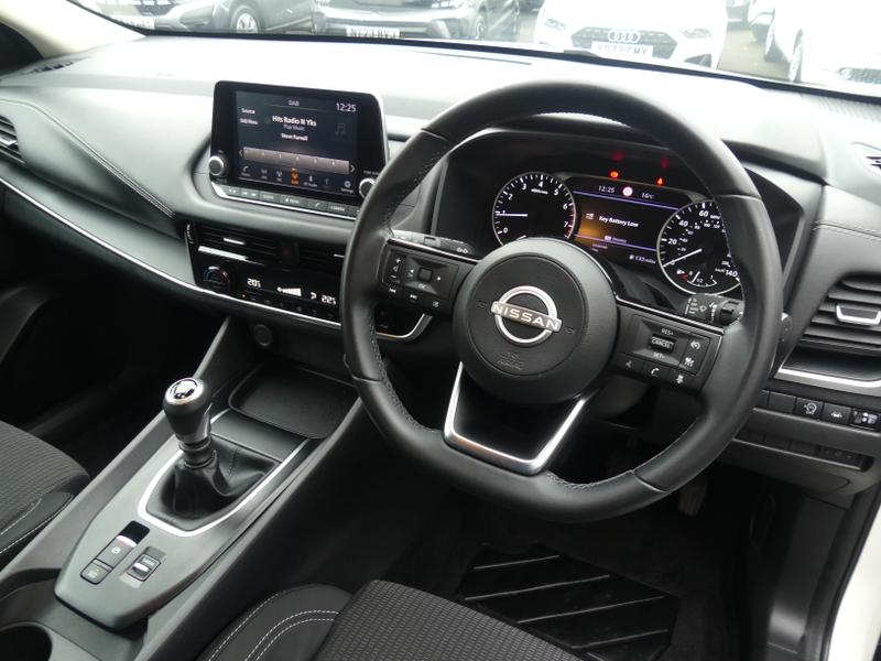 Nissan Qashqai Photo 0e5c7337-6ebc-41d4-8d47-356e63ff12b0.jpg
