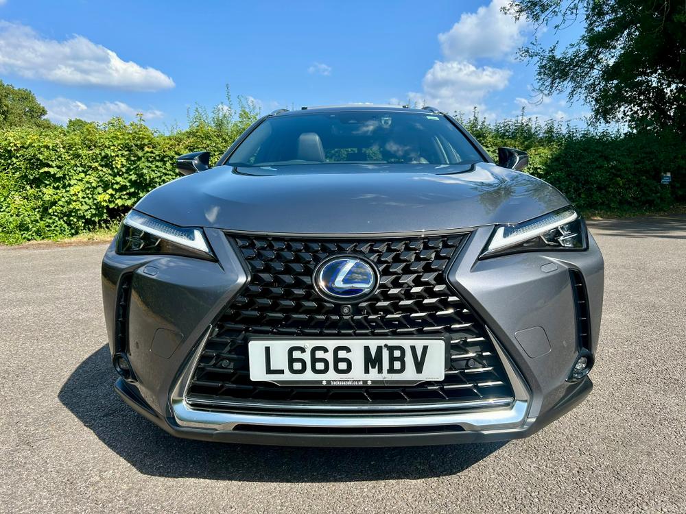 Used Lexus UX L666MBV 15